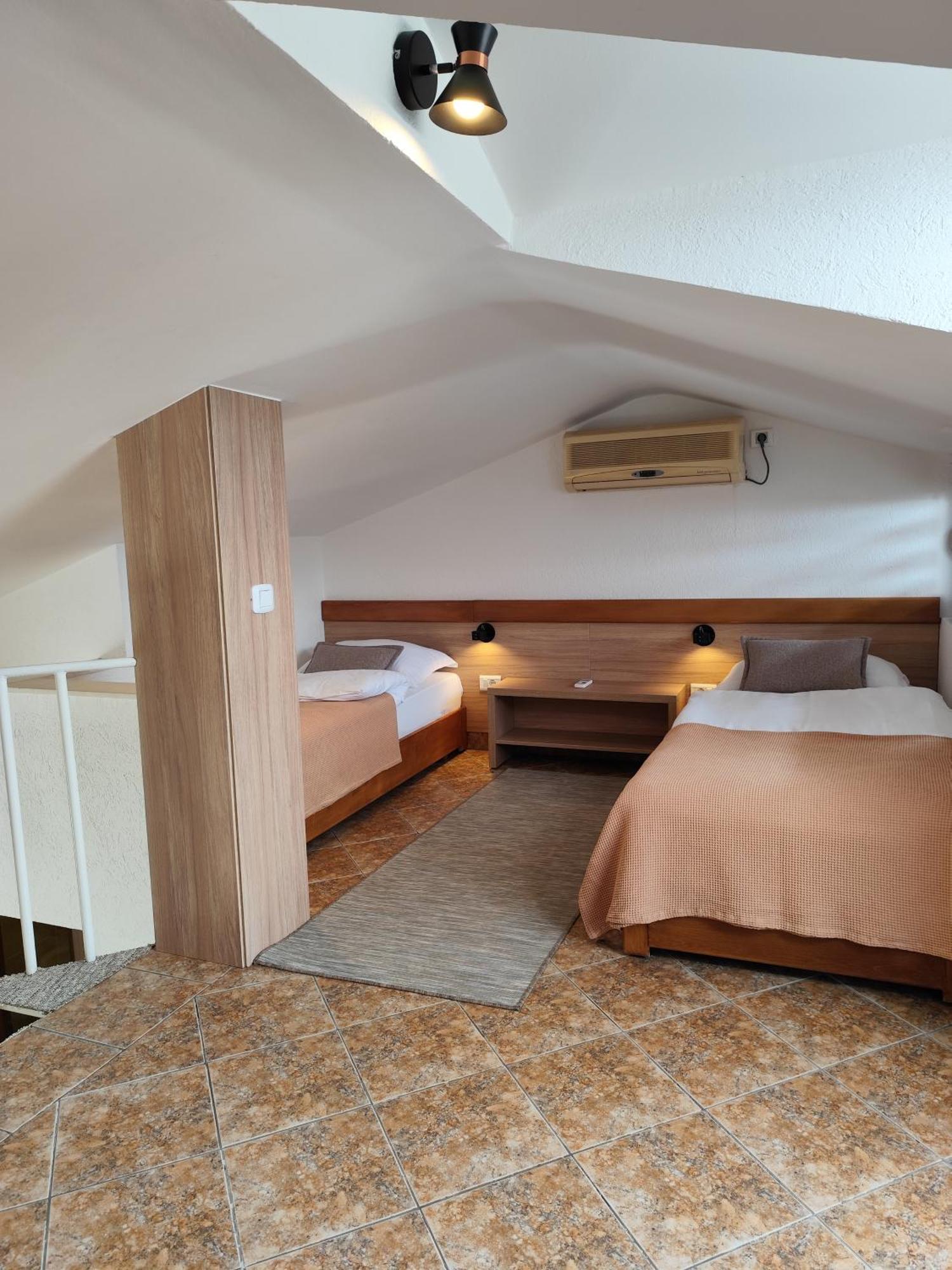 Guest House Jedro Petrovac Oda fotoğraf