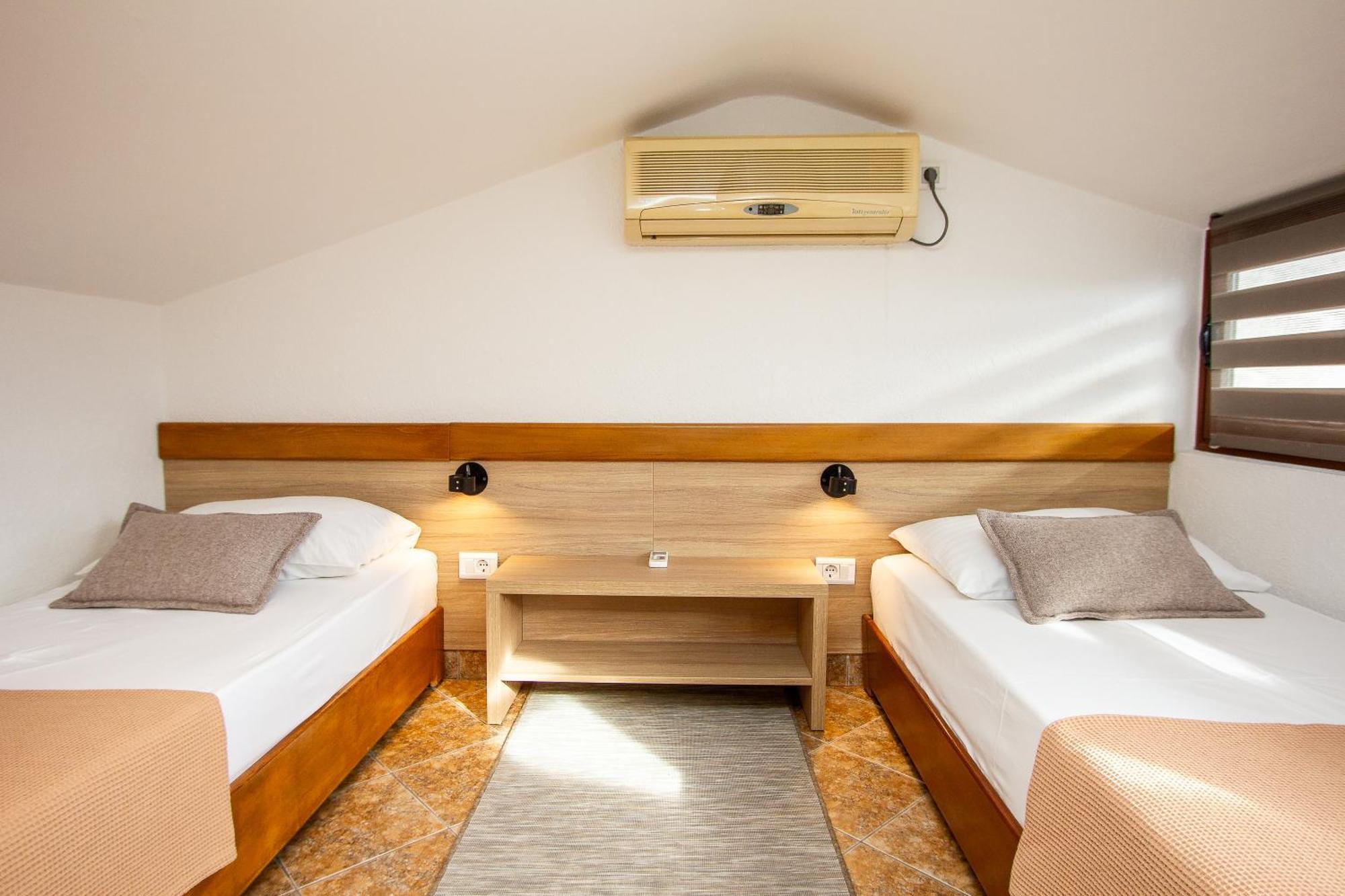 Guest House Jedro Petrovac Dış mekan fotoğraf