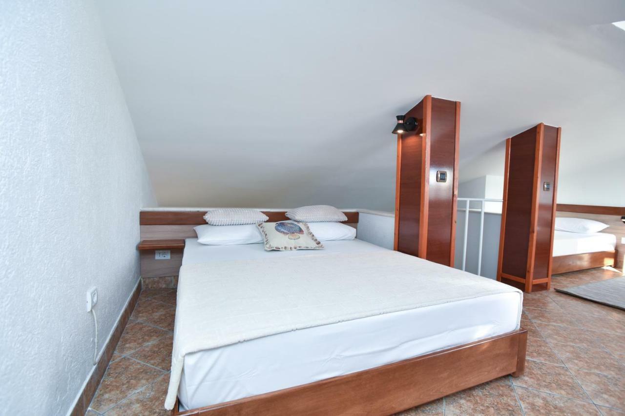 Guest House Jedro Petrovac Dış mekan fotoğraf