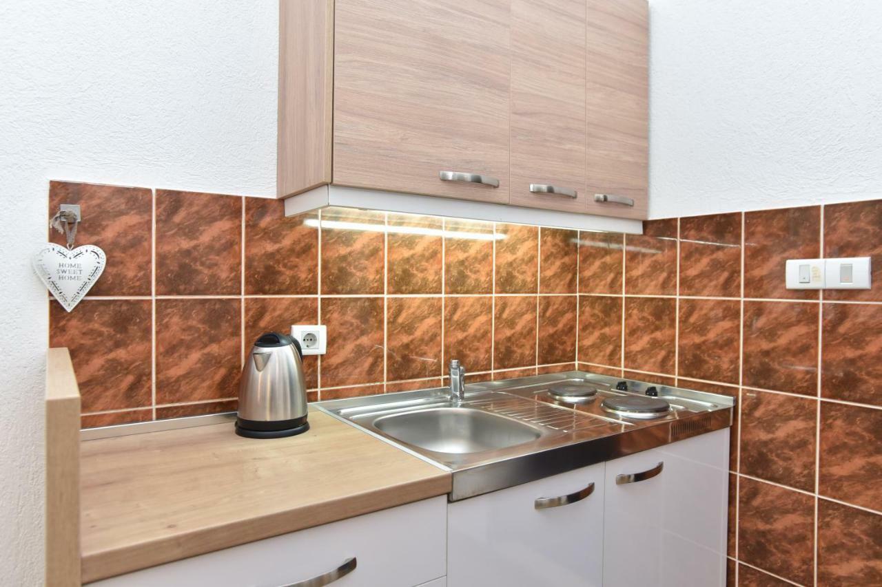Guest House Jedro Petrovac Dış mekan fotoğraf